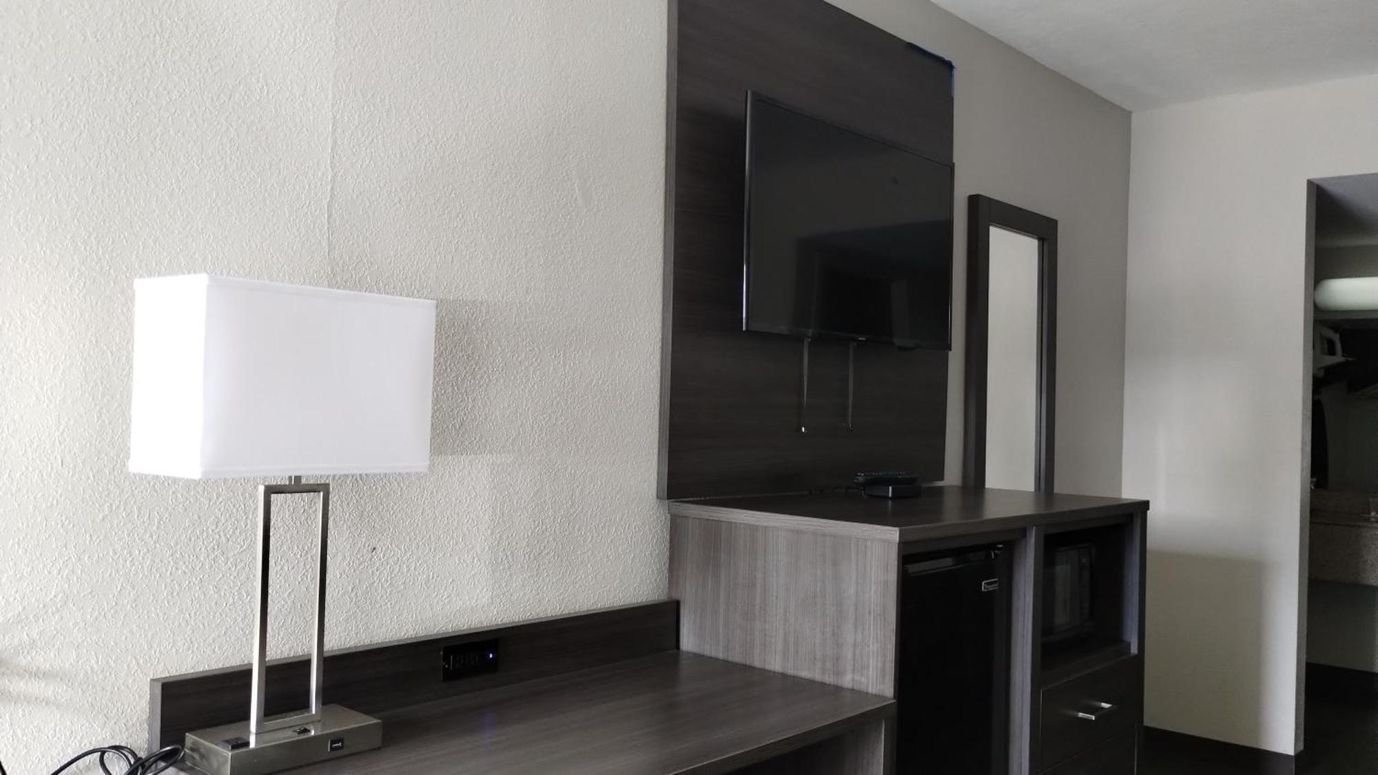 Super 8 Motel By Wyndham Near Fort Lauderdale Arpt Дания-Бич Экстерьер фото