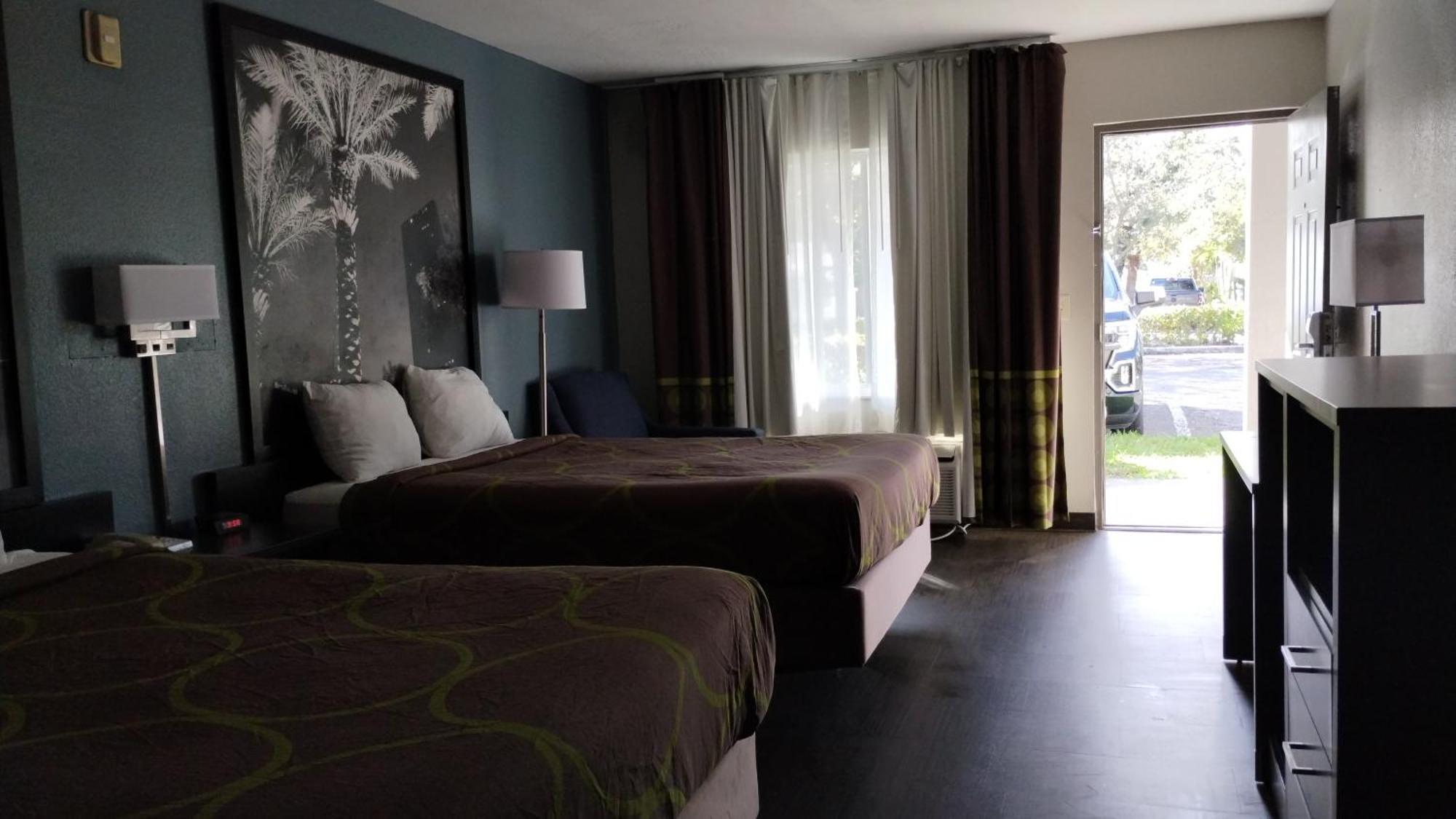 Super 8 Motel By Wyndham Near Fort Lauderdale Arpt Дания-Бич Экстерьер фото
