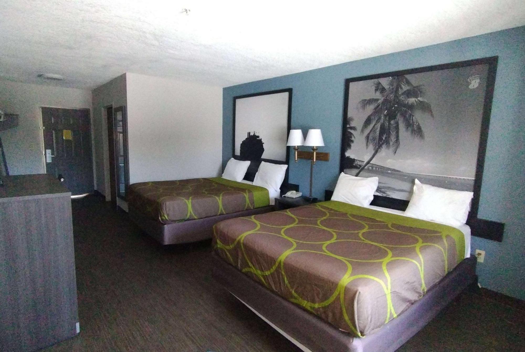 Super 8 Motel By Wyndham Near Fort Lauderdale Arpt Дания-Бич Экстерьер фото