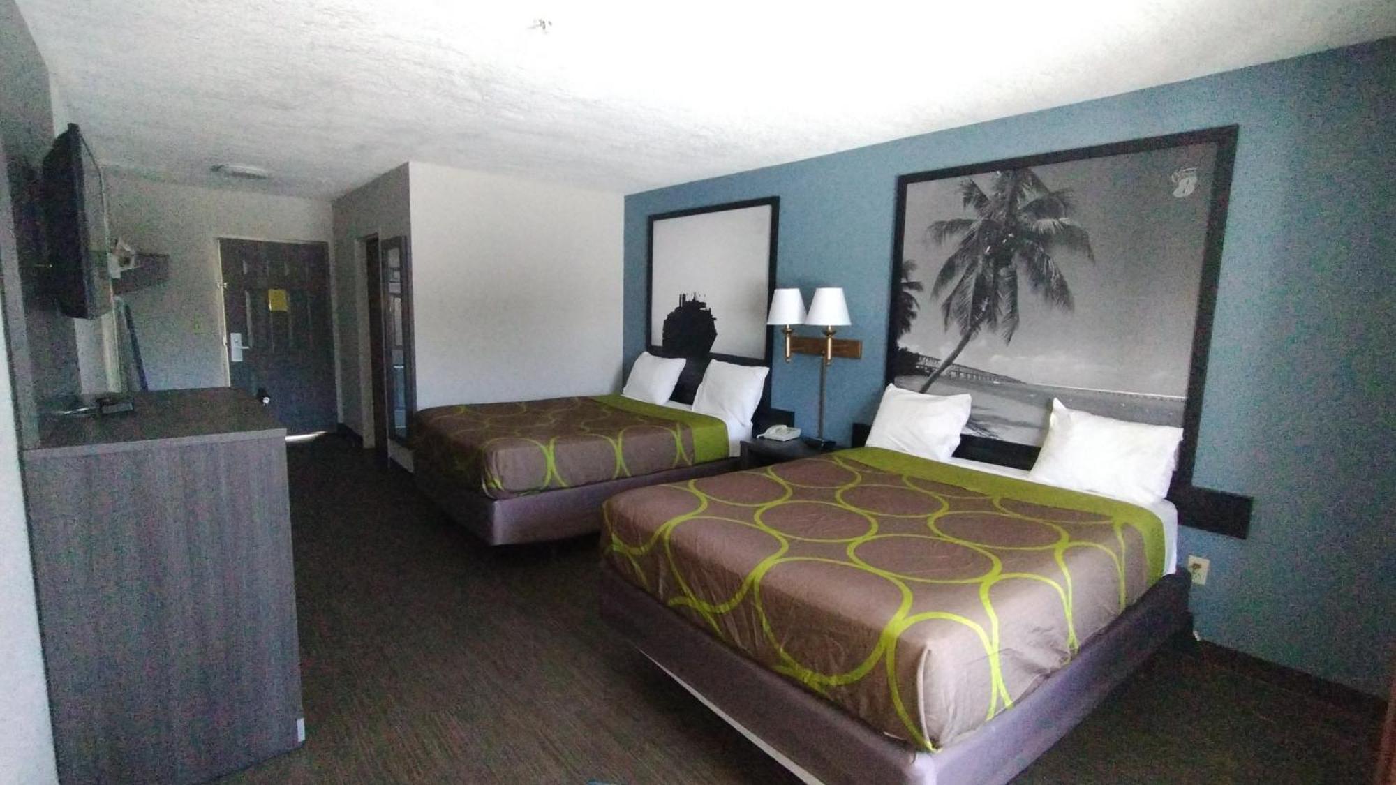 Super 8 Motel By Wyndham Near Fort Lauderdale Arpt Дания-Бич Экстерьер фото